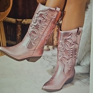 NEW Women's shiny Pink Cowboy/Cowgirl Country Western boots with embroidery sz 9